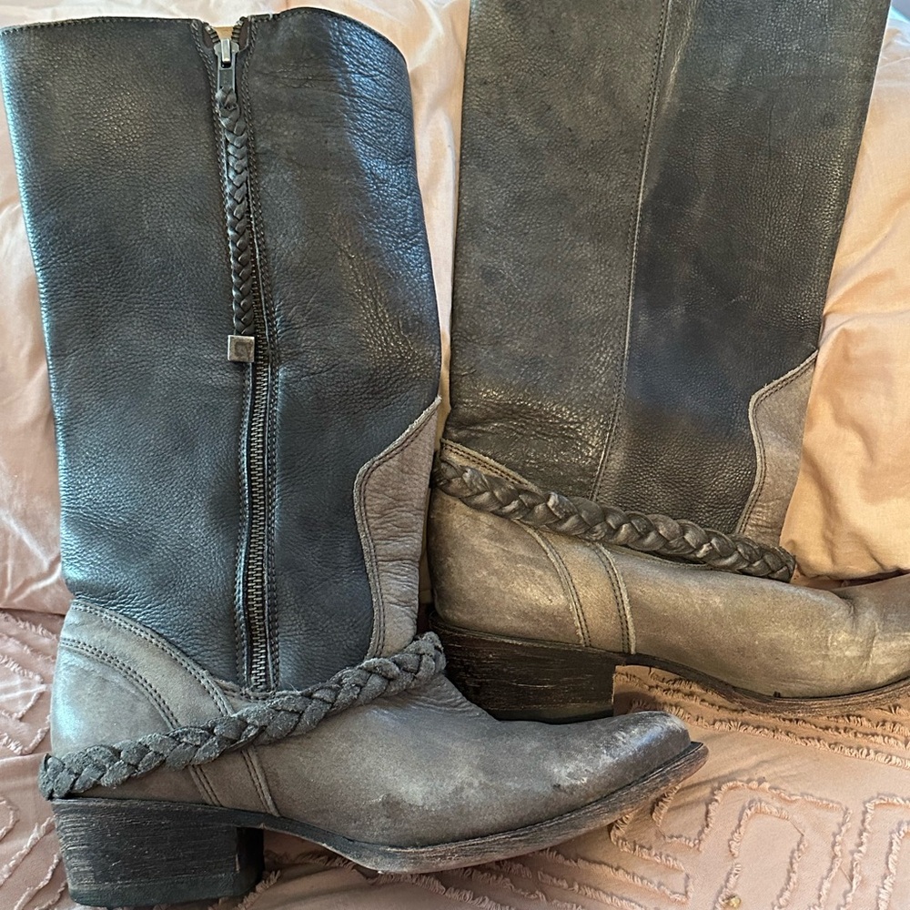 Women's Two-Tone Braided Mid-Calf Heeled Boots - Black and Gray